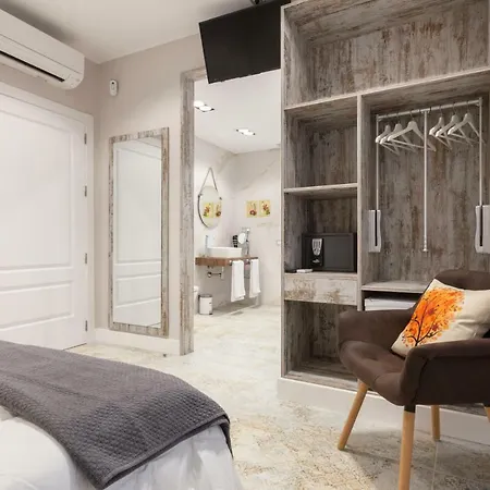 Urban 3* Σαμπαντέλ
